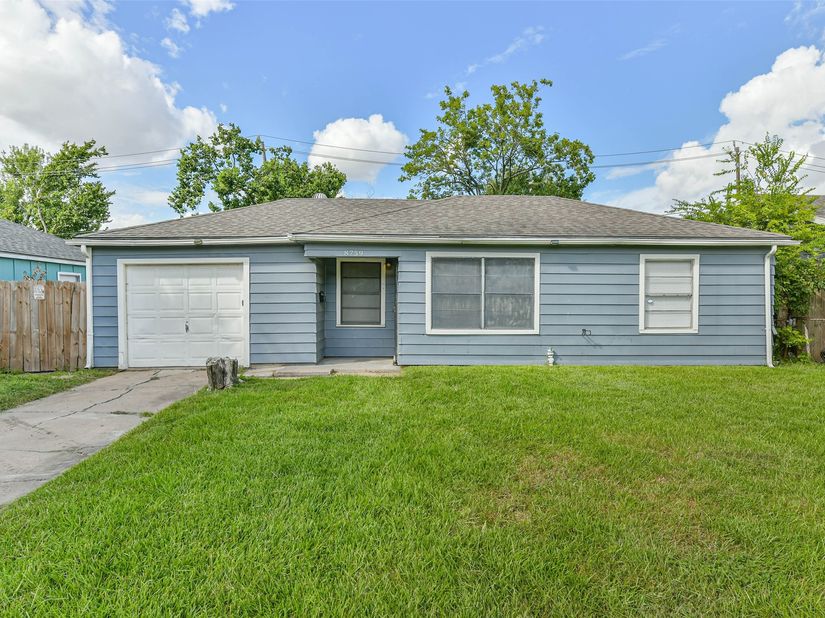 8759 Josie Street, Houston TX 77029