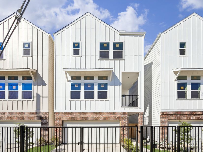 6705 Zaken Road, Houston TX 77091