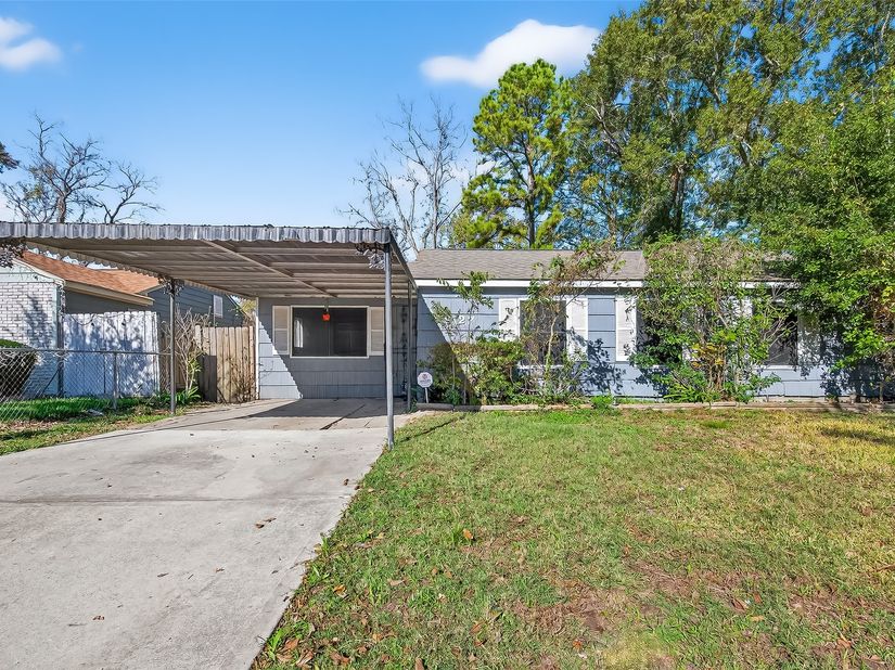 6127 Beldart Street, Houston TX 77033