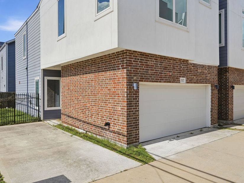 2527 Hollister Street, Houston TX 77080