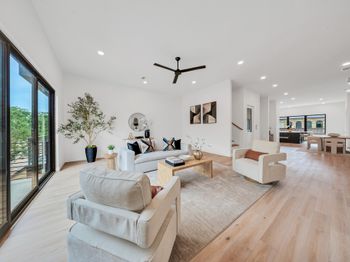 1135 Lake Pointe Parkway
