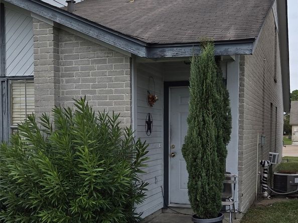 1859 Country Village Boulevard A, Humble TX 77338