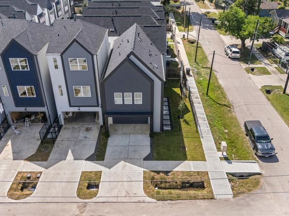 4329 Arlington Street, Houston TX 77022