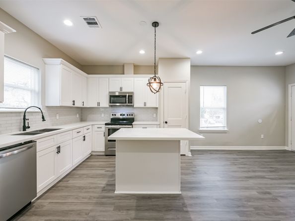 4405 Mallow Street, Houston TX 77051