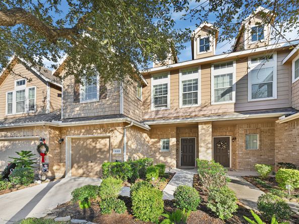 8322 Greys Lane, Houston TX 77095