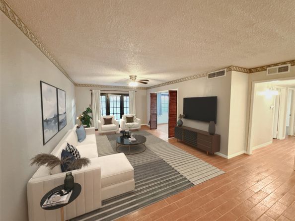 2700 Bellefontaine Street B8, Houston TX 77025