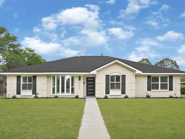 10019 Braes Forest Drive, Houston TX 77071