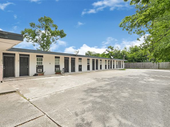 3714 Dabney Street 10, Houston TX 77026