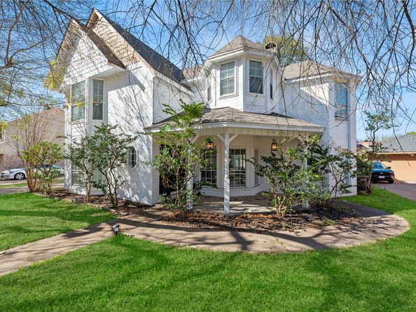 14926 Camino Rancho Drive, Houston TX 77083