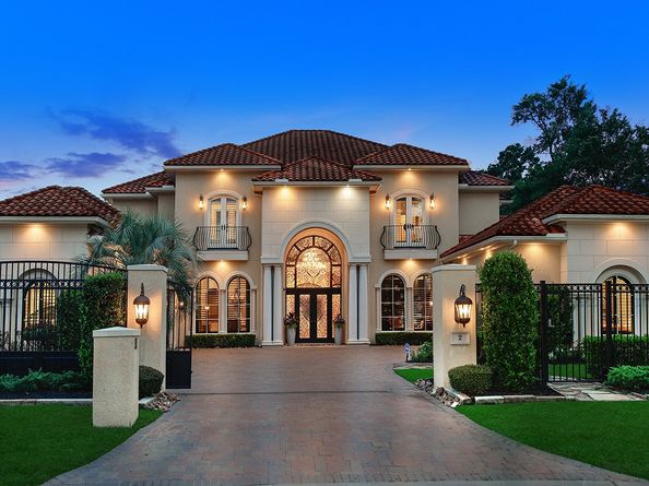 2 Lace Point, The Woodlands TX 77382