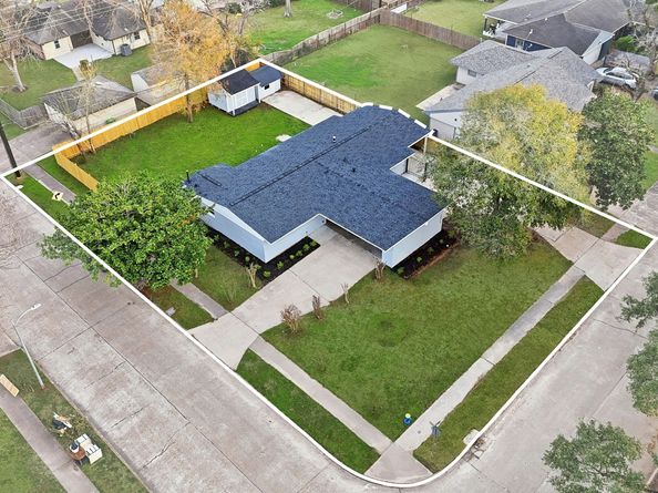 12319 Renwick Drive, Houston TX 77035