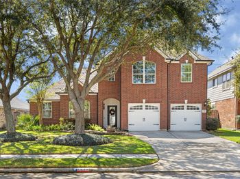 7330 Fall Creek Bend