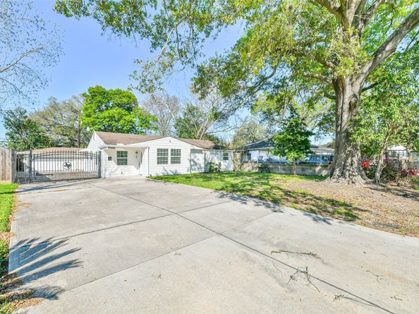 7341 Oak Hill Drive, Houston TX 77087