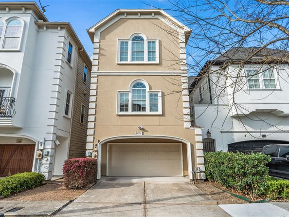 5734 Petty Street, Houston TX 77007