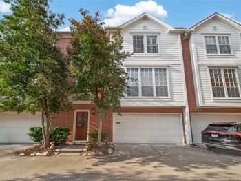 2250 La Branch Street