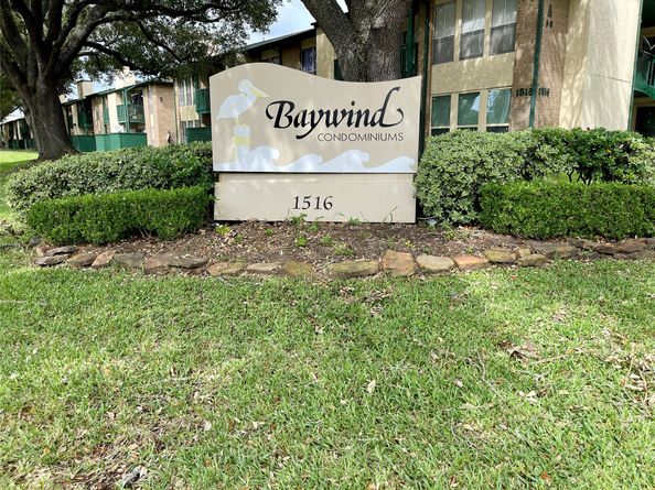 1516 Bay Area Boulevard E4, Houston TX 77058