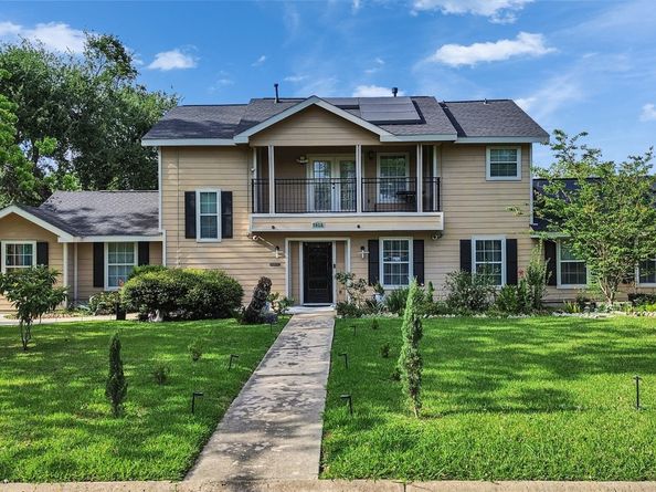7923 Glenview Drive, Houston TX 77061