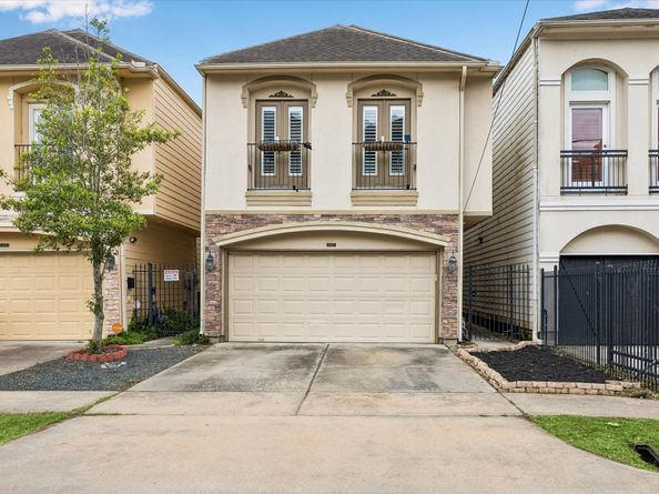 5513 Petty Street C, Houston TX 77007