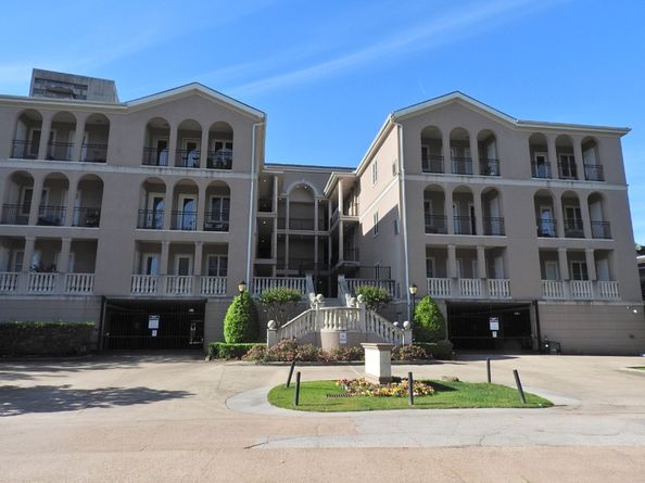 58 Briar Hollow Lane 204, Houston TX 77027