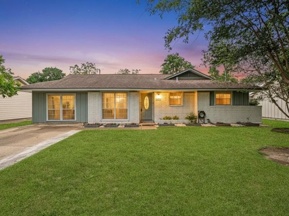 2707 Droxford Drive, Houston TX 77008