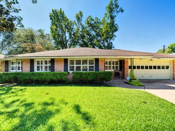 8923 Theysen Drive, Houston TX 77080