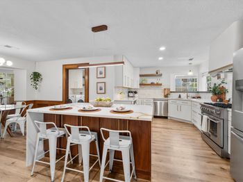 9507 Oxted Lane