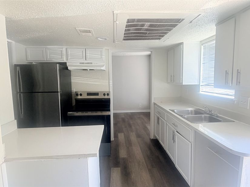 6200 W Tidwell Road 1201, Houston TX 77092