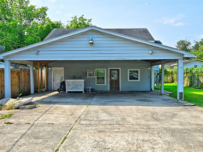 314 King Street, Houston TX 77022
