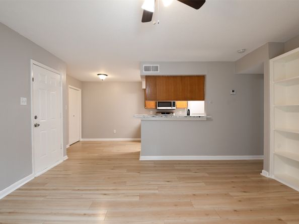 12955 Woodforest Boulevard 77, Houston TX 77015