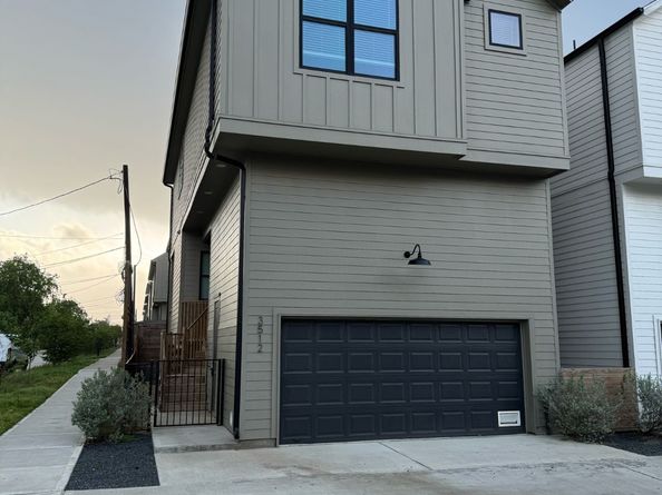 3512 Oak Forest Grove Drive, Houston TX 77018