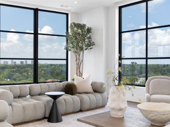 2323 SAN FELIPE Street N