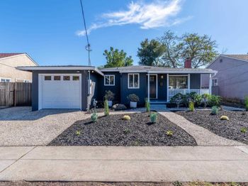 228 W Harder Rd