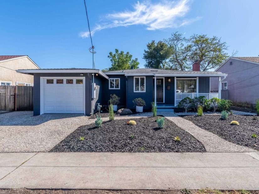 228 W Harder Rd, Hayward CA 94544