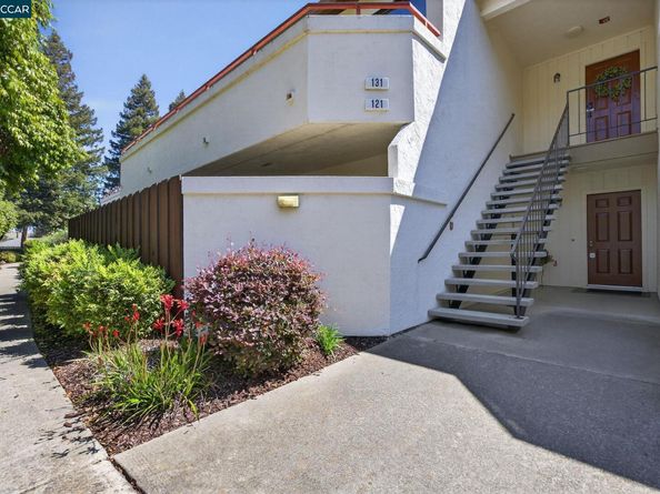 5015 Valley Crest Dr #121 121, Concord CA 94521