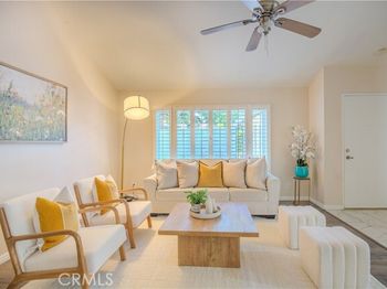 2528 N Tustin