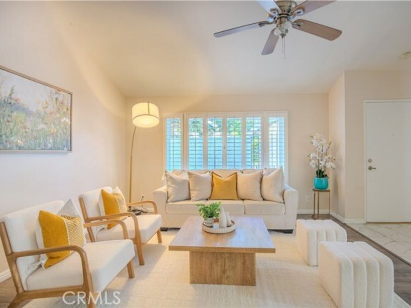 2528 N Tustin D, Santa Ana CA 92705