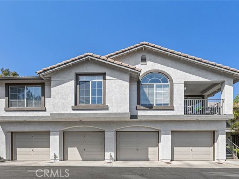 135 Chaumont, Lake Forest (el Toro) CA 92610