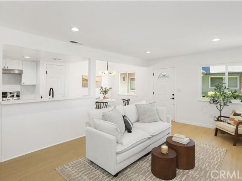 16635 Viewpoint 11b, Huntington Beach CA 92647
