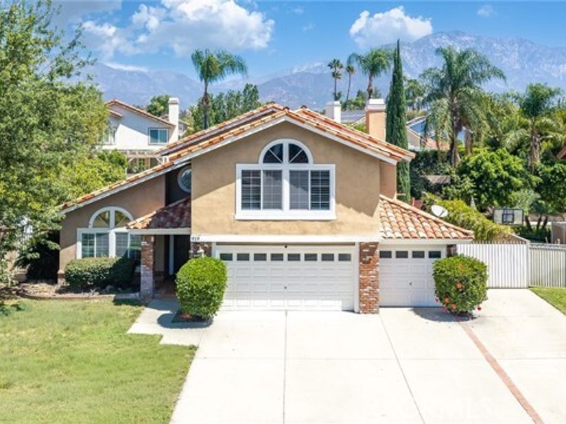 919 W 14th st, Upland CA 91786