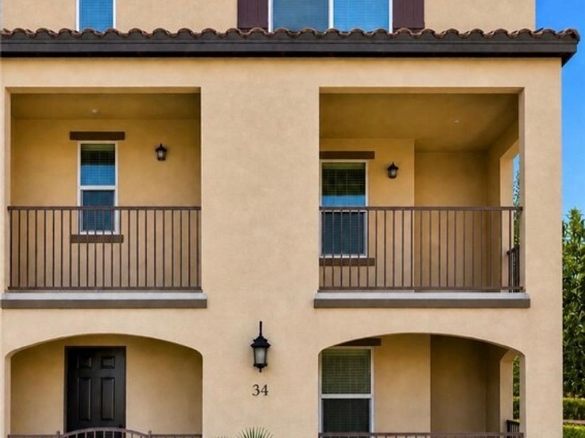 120 S Pacific Ave 34, Santa Ana CA 92703