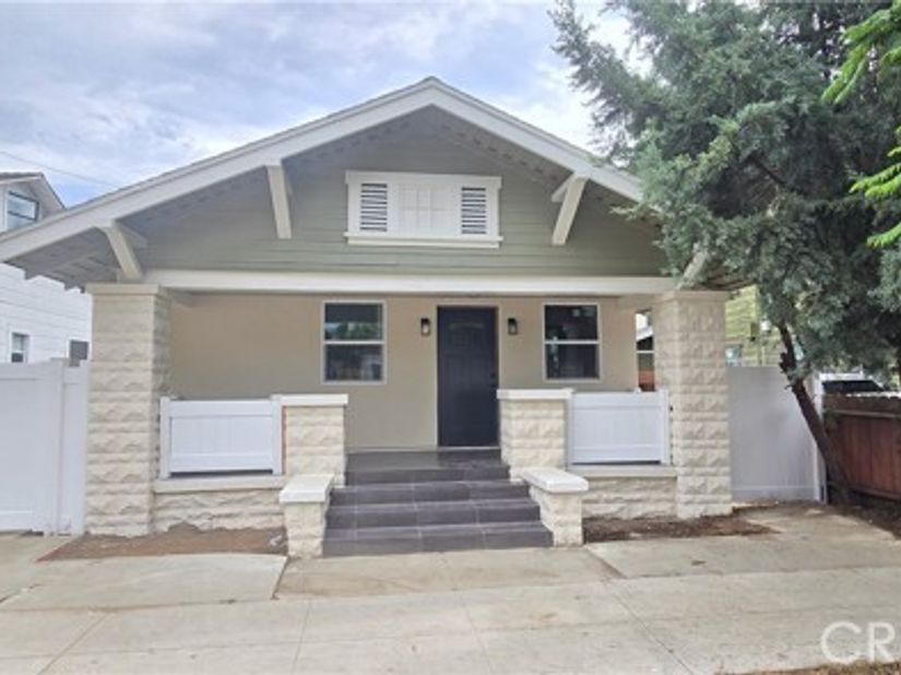 420 Olive, Long Beach CA 90802