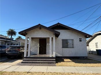 1045 E New York