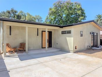 1701 N Oxford