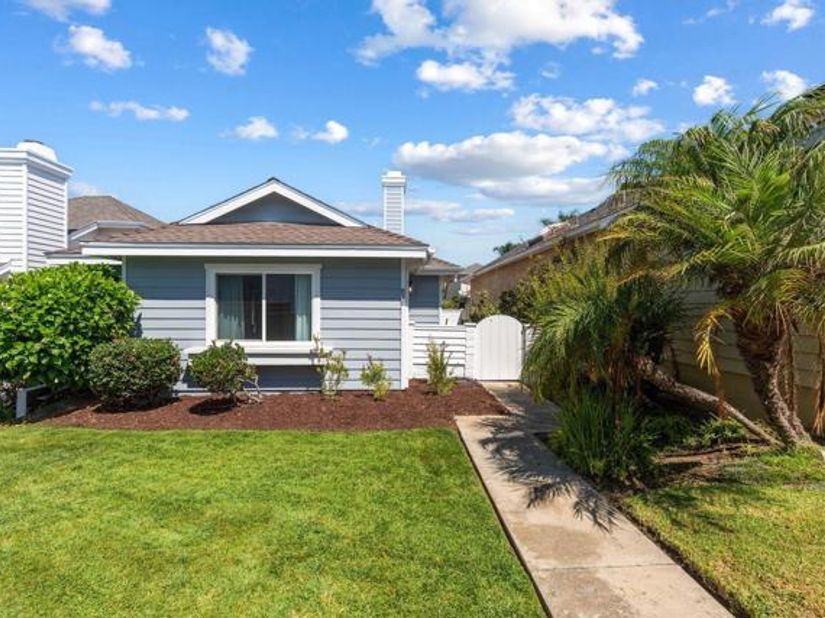 838 Windcrest Drive, Carlsbad CA 92011