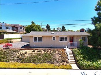 534 S Juanita Ave