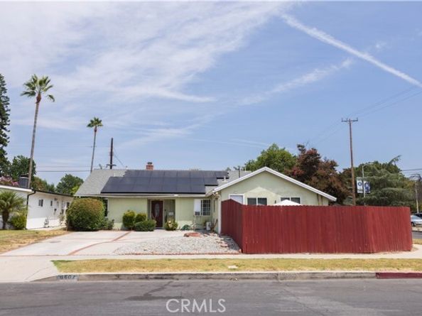 6402 Graves Avenue, Van Nuys (los Angeles) CA 91406