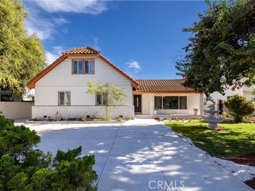 820 E Cameron, West Covina CA 91790