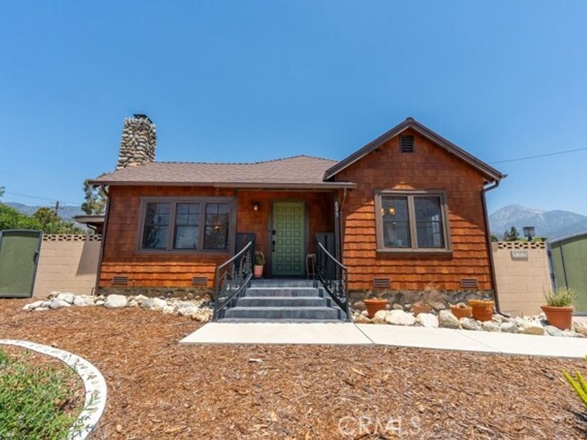 895 W 23rd, Upland CA 91784