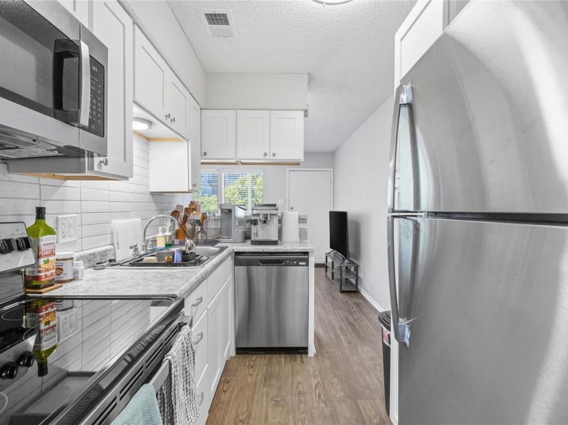 2801 Hemphill PARK A303, Austin TX 78705