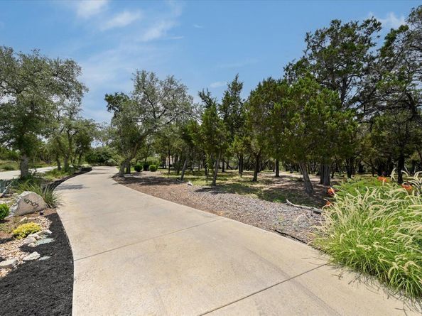 19305 Leisure LN, Jonestown TX 78645